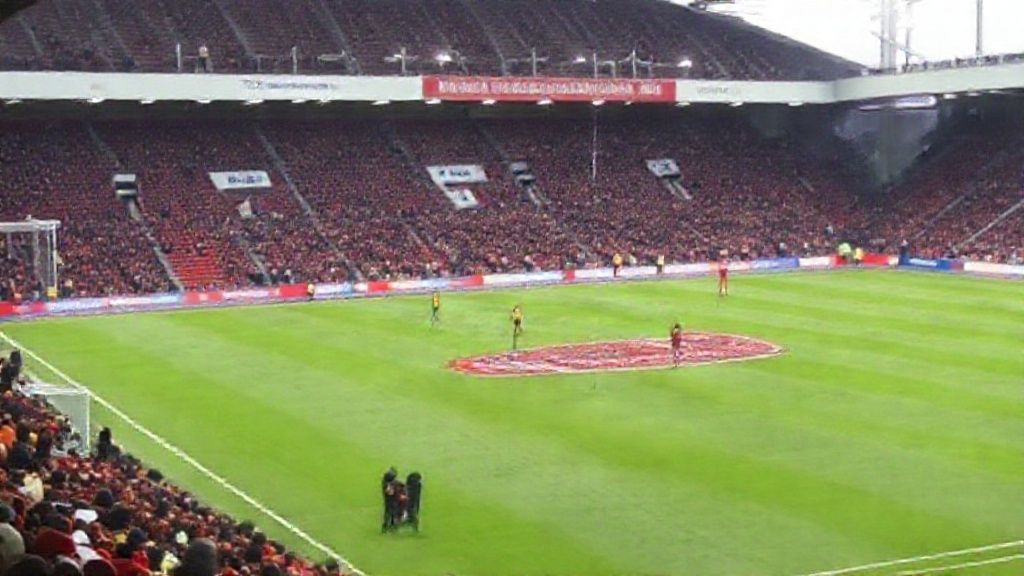 查尔顿竞技球迷突发医疗事故不幸离世 英甲赛场见证人性光辉