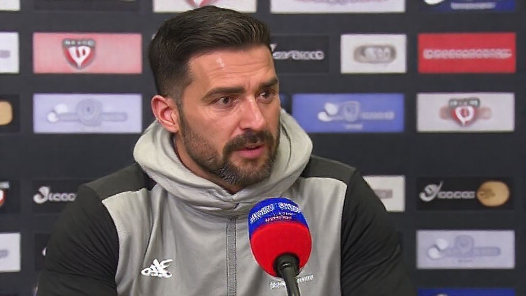 阿莫林自曝曾怀疑撑不过曼联首年：'苦涩开局后，我终于看到曙光'